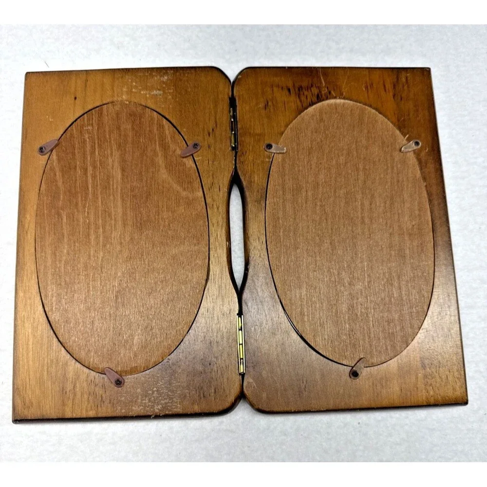 Wood Folding Double Picture Frame Oval 6.5